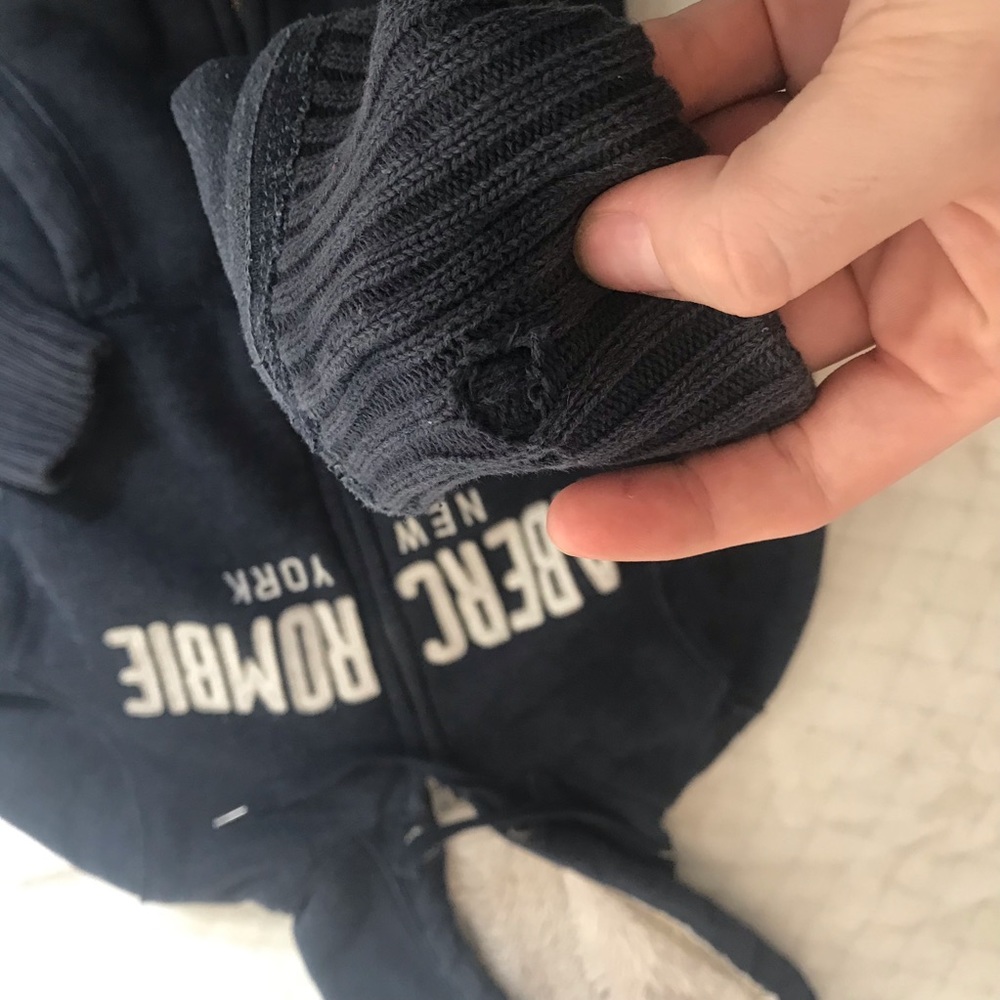 A&F Jacket - Picture 4 of 4